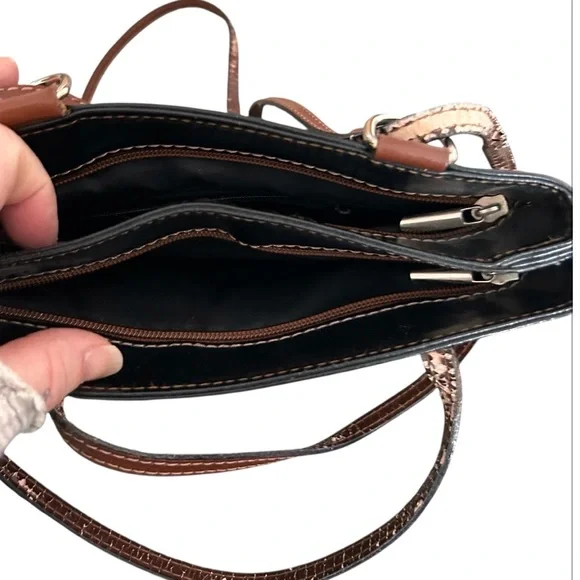 Pelle Italian Leather Bag - Picture 5 of 5